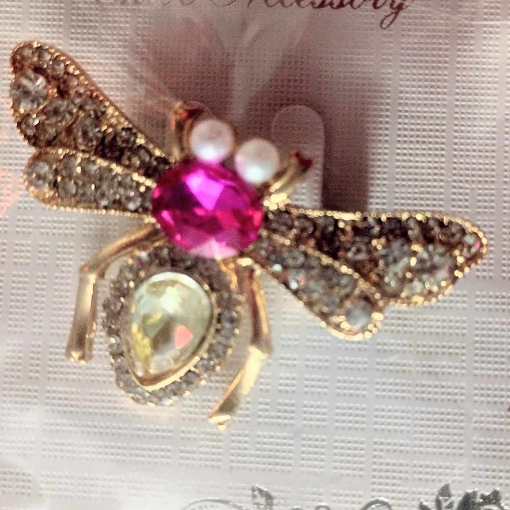 NWT Elegant Gold tone and Pink & Citrine & Clear & Pearl Bee Brooch